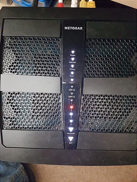 Solved: Orange / Red light on my netgear nighthawk router - NETGEAR  Communities