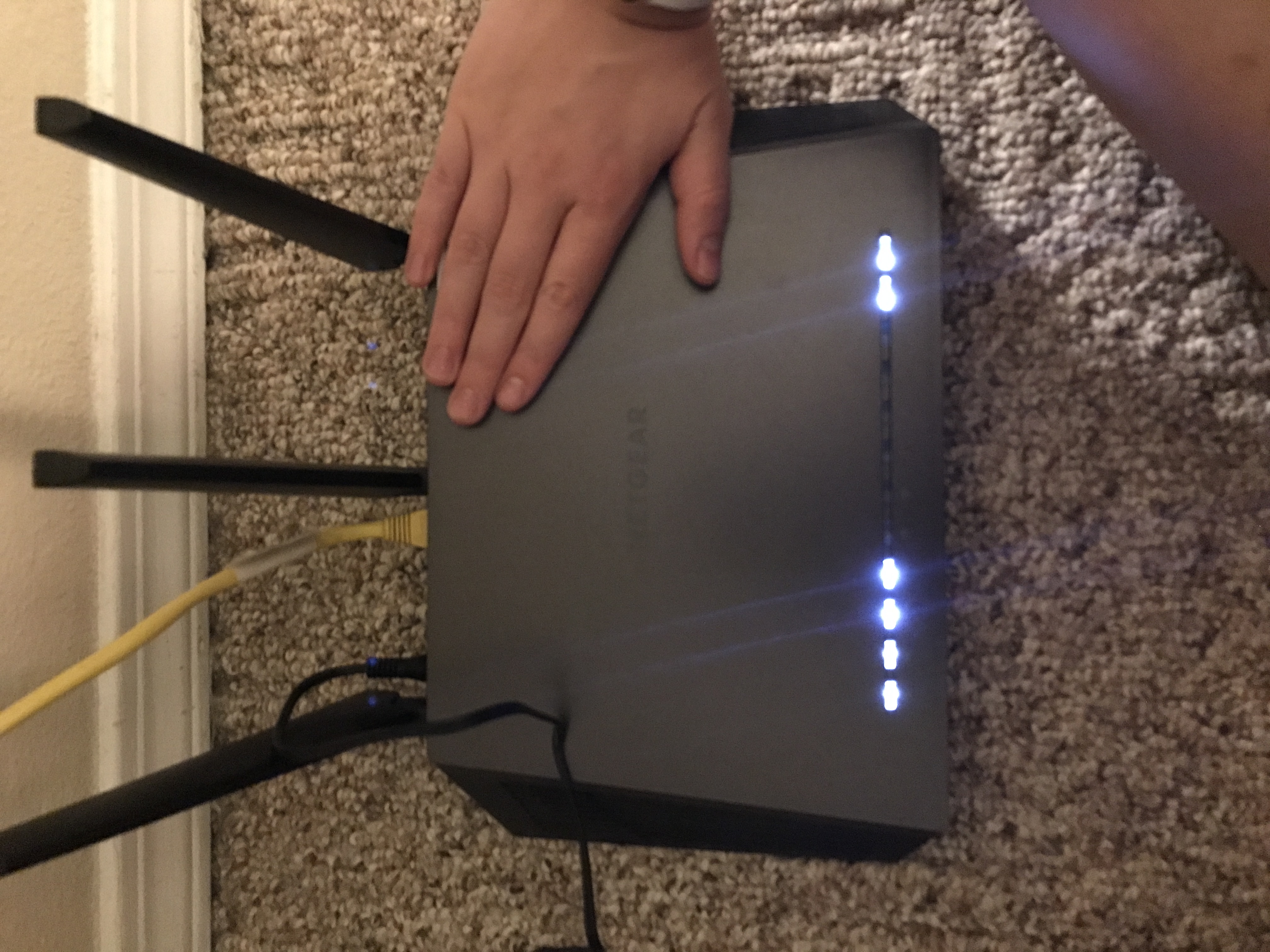Netgear Router Wireless Light R7000 No internet & all white lights | NETGEAR Communities