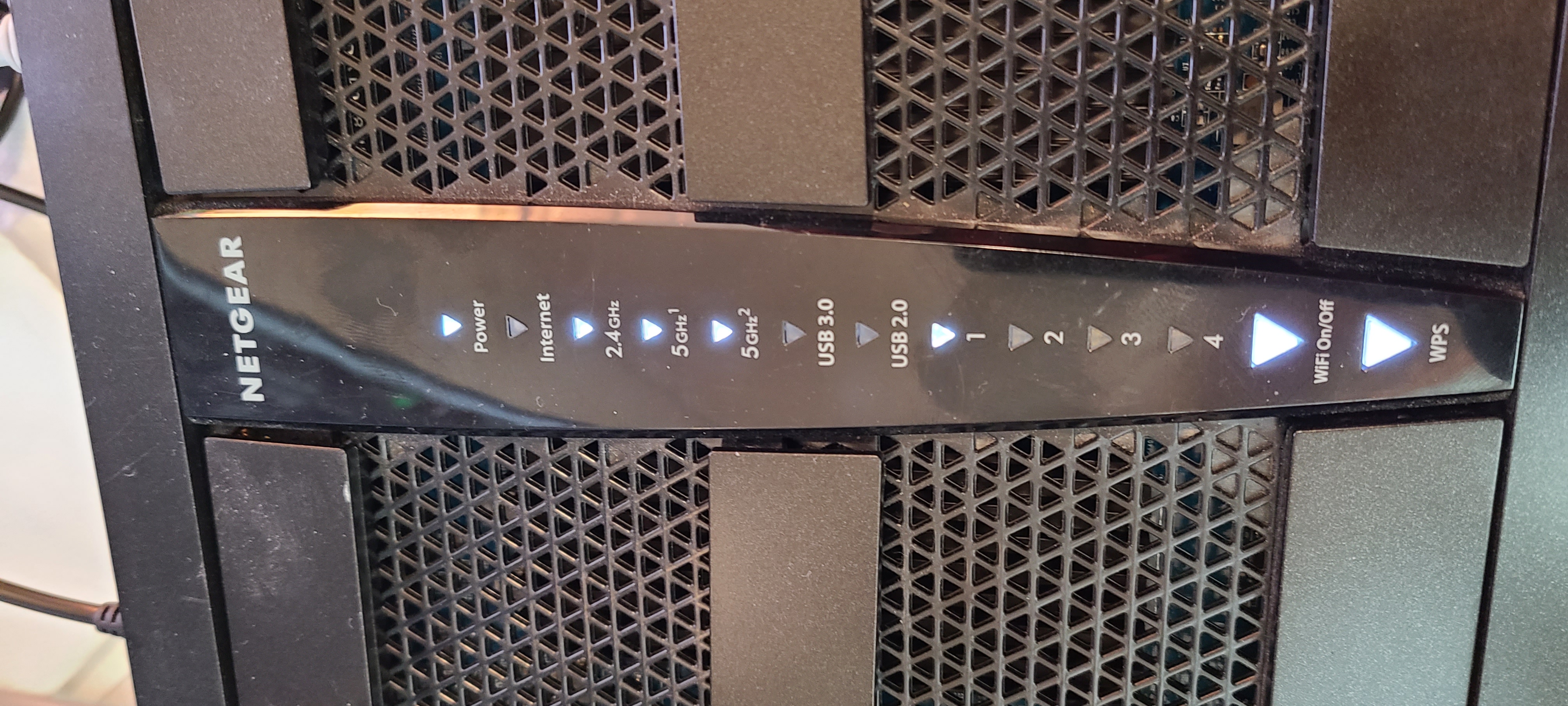 R8000 Internet port not working | NETGEAR Communities