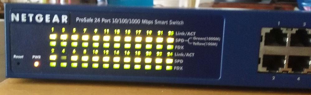 Led_Switch_netgear_GS724T.jpg