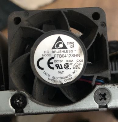 12V fan.jpg