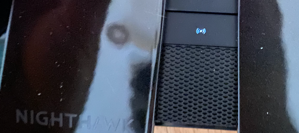 Netgear Nighthawk wifi light.png
