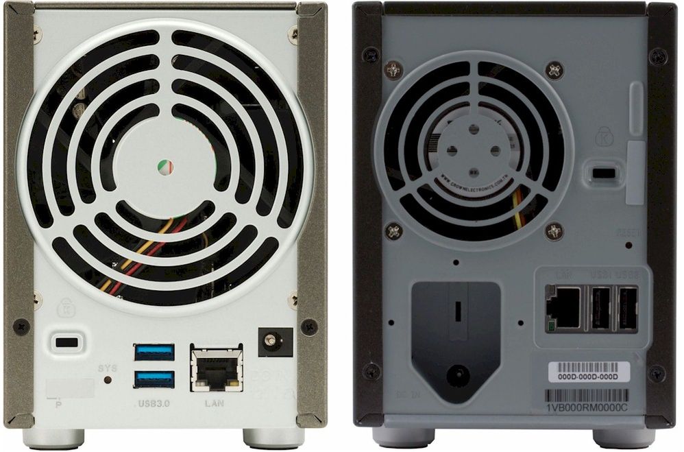 netgear_readynasduov2_rear_compare.jpg