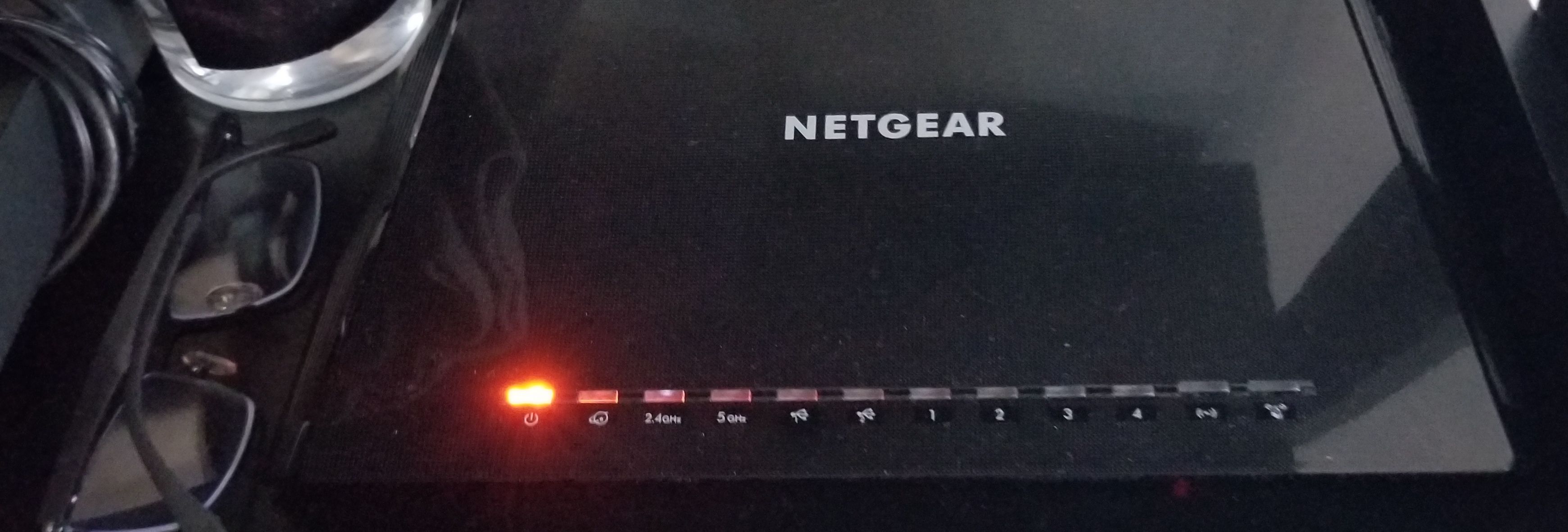 Night hawk R6400v2 AC1750 keeps resetting itself. | NETGEAR Communities