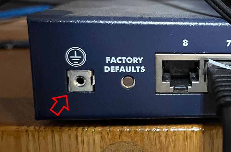 netgear_groundE.jpg