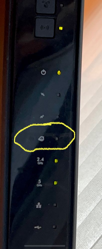 netgear light.jpg